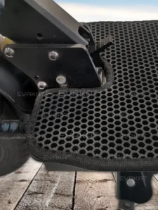 Коврик для самоката Ultron T11 Plus черный