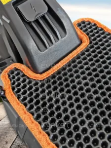 Коврик для самоката Kugoo Kirin G2 Pro Max оранжевый. Коврик для самоката Kugoo Kirin G2 Pro Max оранжевый.