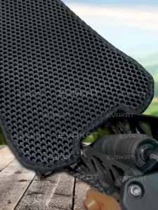 Коврик для самоката Kugoo Kirin M5 Pro без сиденья, черный. Коврик для самоката Kugoo Kirin M5 Pro без сиденья, черный.